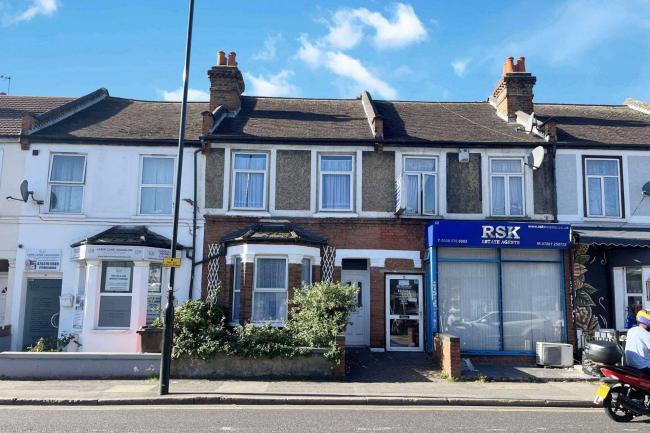 50 Kingsley Road, Hounslow, Middlesex TW3 1NS 3