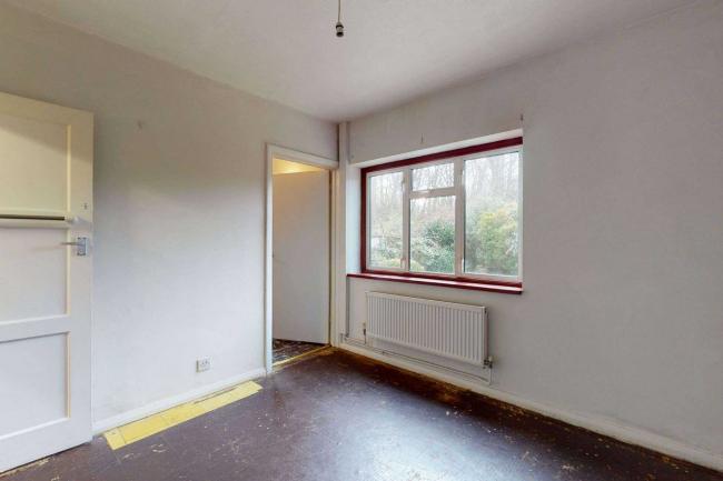 1 Grovelands Park Cottages, Church Hill, Winchmore Hill, N21 1JA
 10