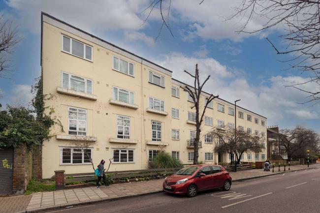 55 Hartington Court, Lansdowne Way, Stockwell, London,SW8 2ED
 1