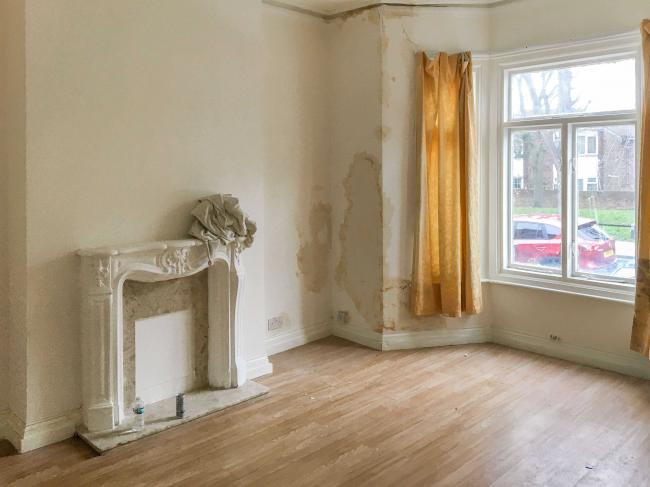 76 Catford Hill, London SE6 4PU 9