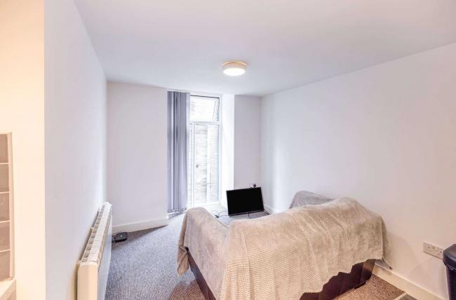 23 Courier House, King Cross Street, Halifax, West Yorkshire, HX1 2DG 1