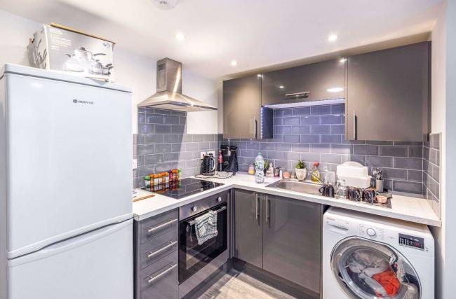 23 Courier House, King Cross Street, Halifax, West Yorkshire, HX1 2DG 1