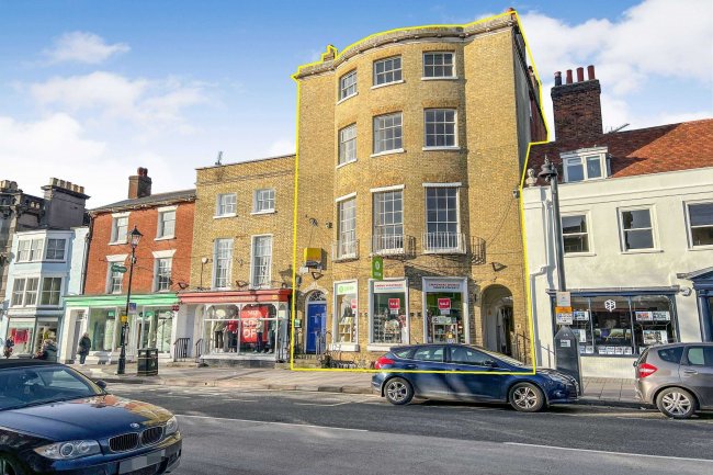 73 High Street, Lymington, Hampshire SO41 9AL 10