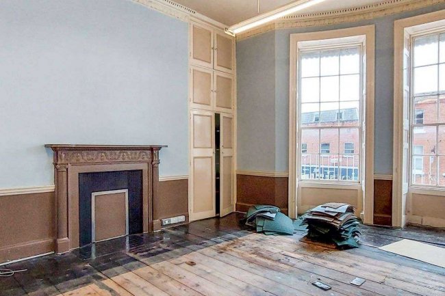 73 High Street, Lymington, Hampshire SO41 9AL 10