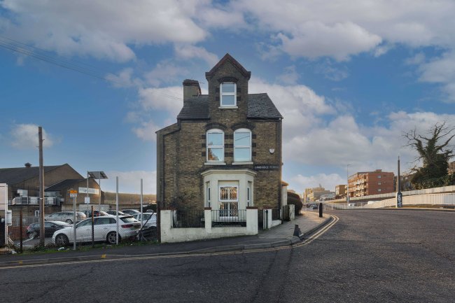 Cambridge House, 1 Cambridge Terrace, Chatham ME4 4RG 9