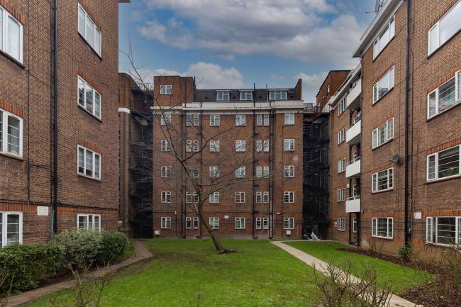 Flat 16, Warwick Lodge, Shoot Up Hill, London NW2 3PE 7