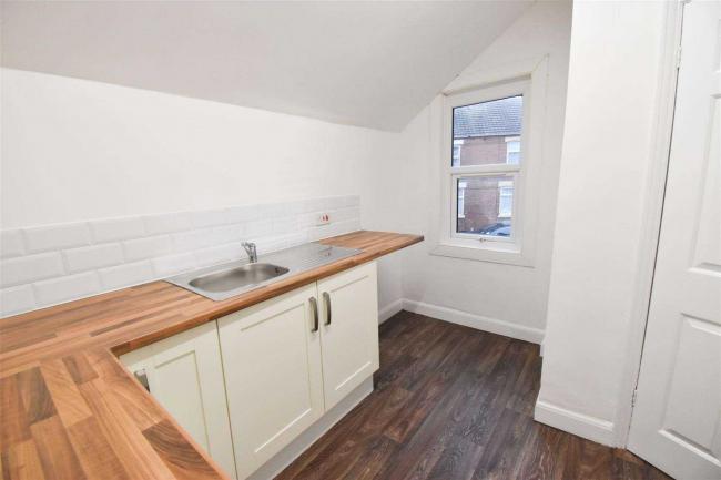 22 and 22a Talbot Road, Wellingborough, Northants NN8 1QH 5