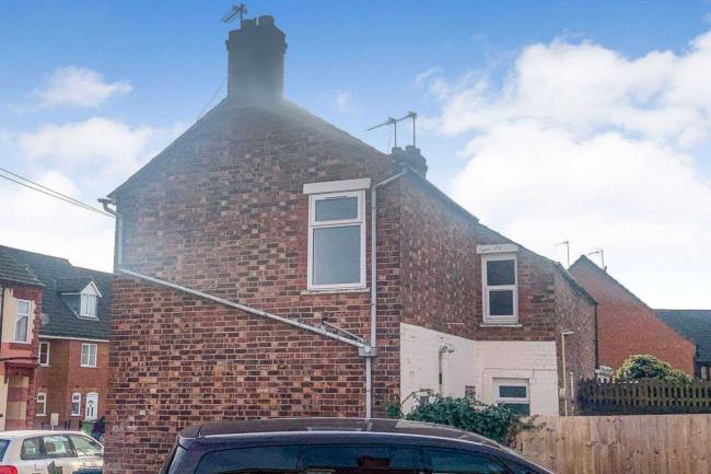 22 and 22a Talbot Road, Wellingborough, Northants NN8 1QH 5