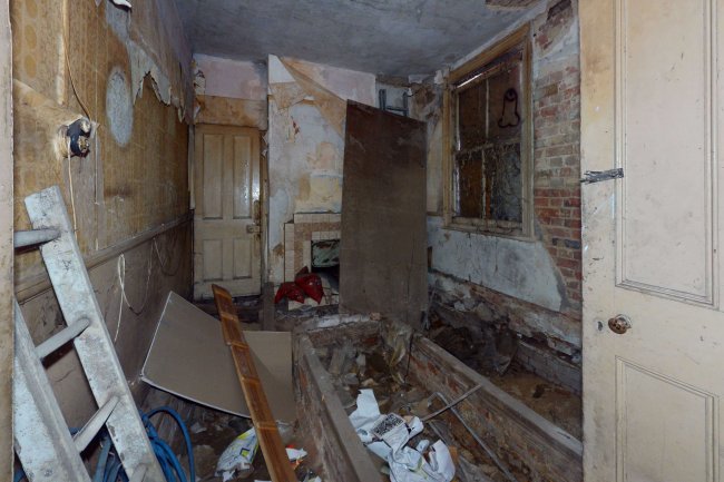 91 Clarence Road, Grays, Essex, RM17 6RA 2