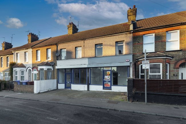 91 Clarence Road, Grays, Essex, RM17 6RA 2