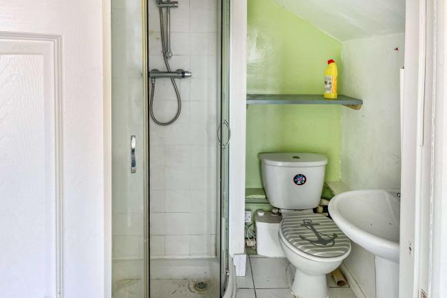 102 Loughborough Road, Hathern, LE12 5JB 4