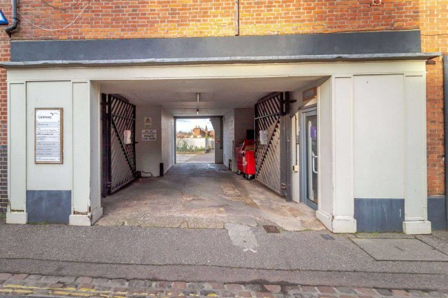 83-87 Pottergate, Norwich, Norfolk, NR2 1DZ 8