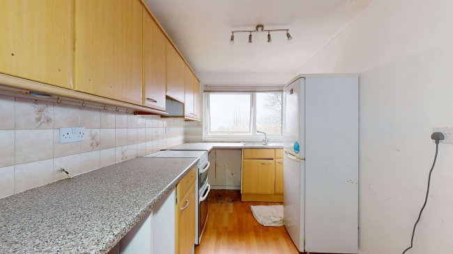 Flat 6 Mitchell Buildings, Monteagle Lane, Yateley, Hampshire, GU46 6NB 1