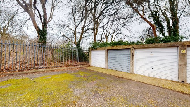 Flat 6 Mitchell Buildings, Monteagle Lane, Yateley, Hampshire, GU46 6NB 1
