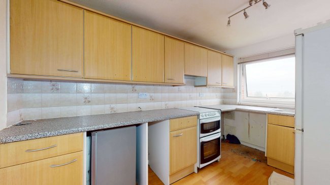 Flat 6 Mitchell Buildings, Monteagle Lane, Yateley, Hampshire, GU46 6NB 1