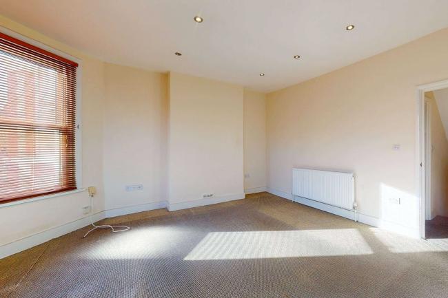 First Floor Flat, 40 Mattison Road, London, N4 1BD 2