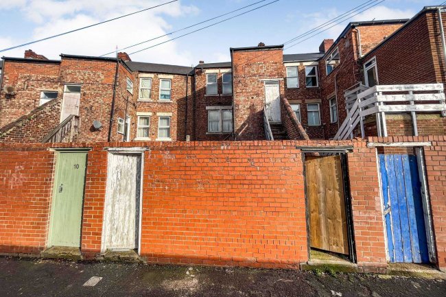 16 Saltwell Place, Gateshead, Tyne and Wear, NE8 4QY 1