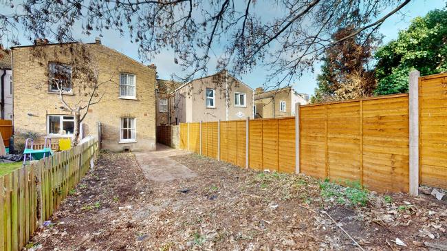 Flat A, 15 Woodlands Street, Lewisham, SE13 6TU 4