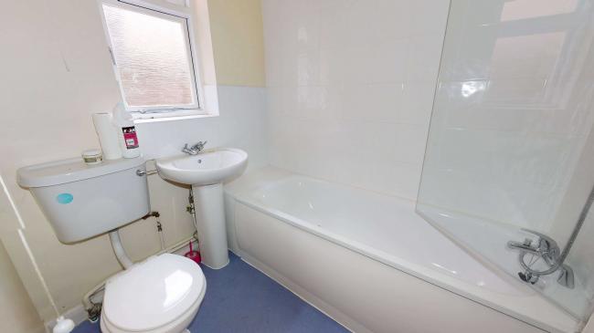 Flat A, 15 Woodlands Street, Lewisham, SE13 6TU 4