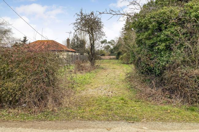 Land adjacent to The Willows, Owls Green, Dennington, Woodbridge, IP13 8BY 6