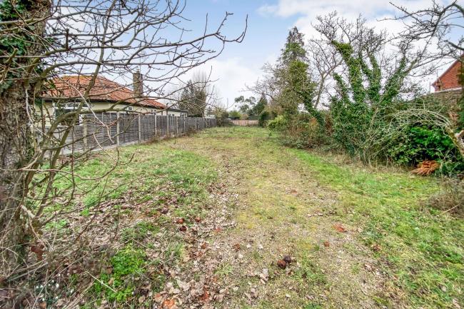 Land adjacent to The Willows, Owls Green, Dennington, Woodbridge, IP13 8BY 6