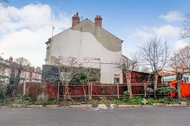 62 Lennard Road, Penge, London, SE20 7LX 9