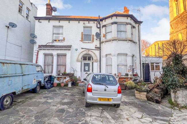 62 Lennard Road, Penge, London, SE20 7LX 9