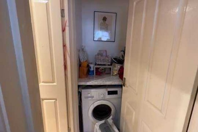 17D Rosendale Road, London SE21 8DS 3