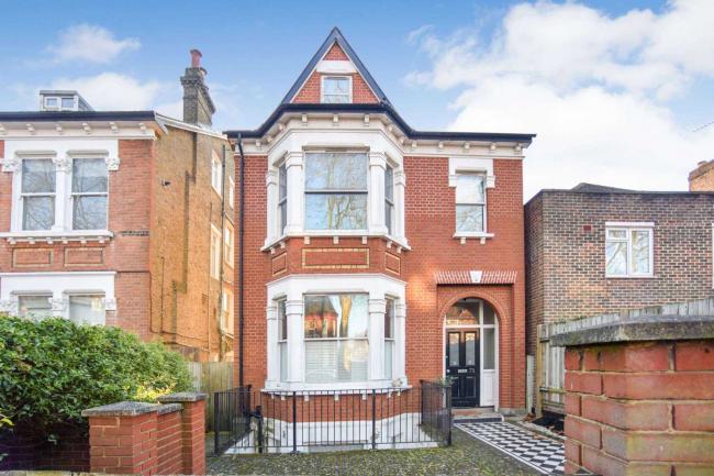 Flat 1, 71 Mount Nod, Streatham, London, SW16 2LP 10