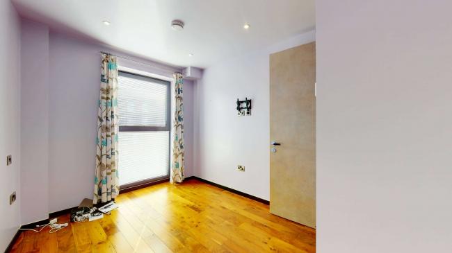 7 Crystal Court, 95 Bramley Road, Southgate, London, N14 4EY 4