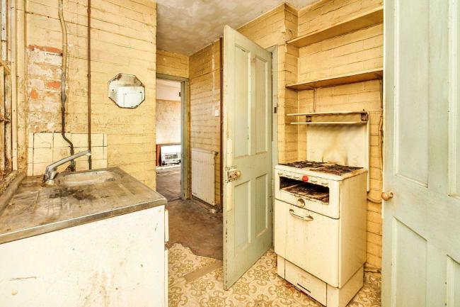 34 Daventry Road, Knowle, Bristol, BS4 1DQ 8