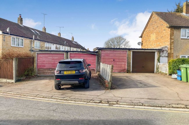 30-33 Ashwood Road, Potters Bar, Enfield, EN6 2PH  8