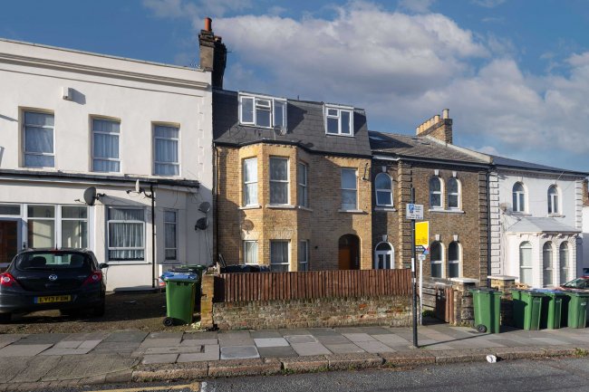 244 Burrage Road, Woolwich, London, SE18 7JP
 4