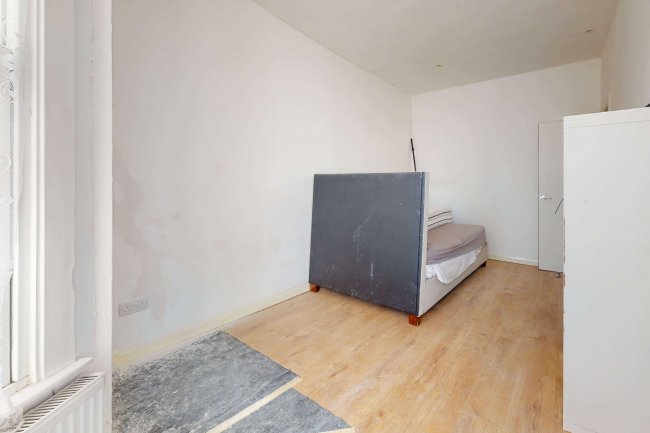 244 Burrage Road, Woolwich, London, SE18 7JP
 4