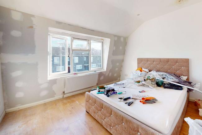 244 Burrage Road, Woolwich, London, SE18 7JP
 4