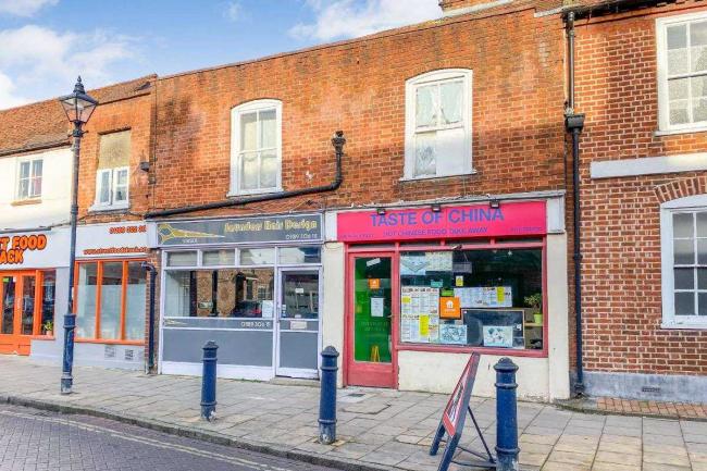 33a - 35a High Street, Theale, Berkshire RG7 5AH 9