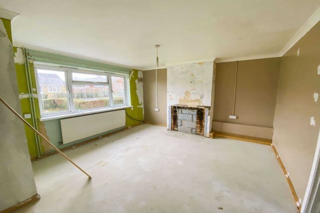 3 Moyne Road, Sawtry, Huntingdon PE28 5TN 4