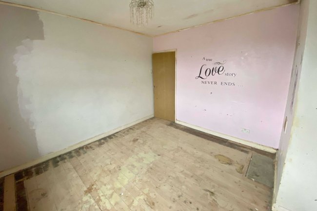 52 The Crescent, St. Neots, Cambridgeshire, PE19 1EE 7