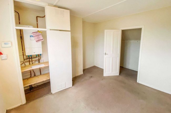 64 Fenton Road, Warboys, Huntingdon, Cambridgeshire, PE28 2SL
 9