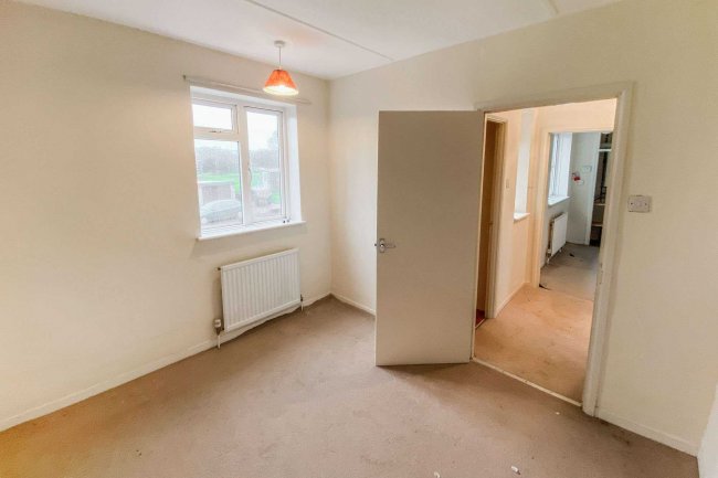 64 Fenton Road, Warboys, Huntingdon, Cambridgeshire, PE28 2SL
 9