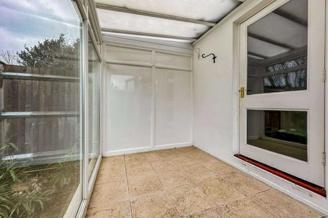 175 Nutwick Road, Havant, Hampshire, PO9 2UL
 10