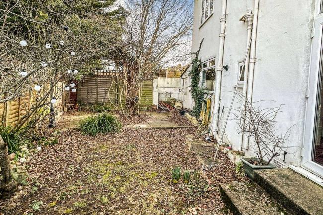 34 Seddon Road, Morden, Surrey SM4 6EL 1