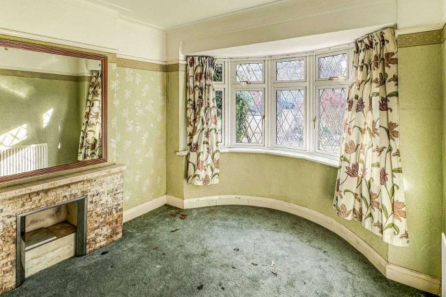 34 Seddon Road, Morden, Surrey SM4 6EL 1