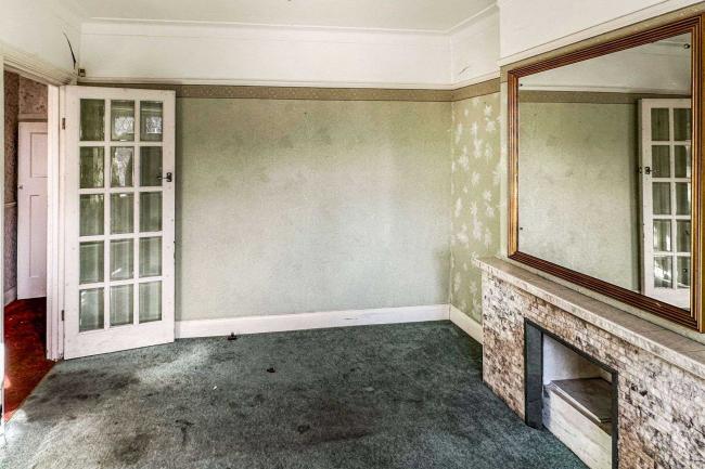 34 Seddon Road, Morden, Surrey SM4 6EL 1