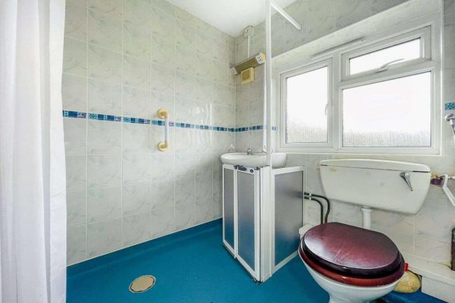 86 Blackdown View, Illminster TA19 0BD 5