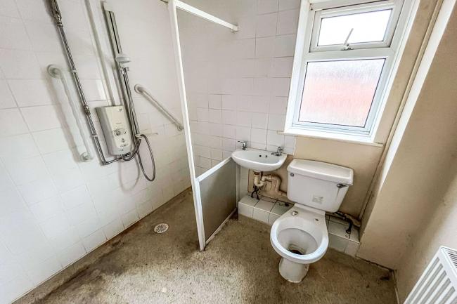 1 Kingfisher Close, Bordon, GU35 0XX 7