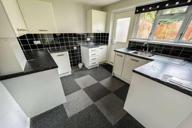 1 Jenner Way, Alton GU34 2NW 6