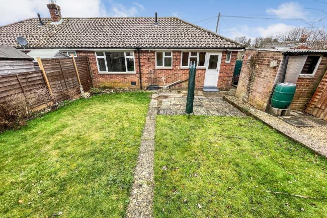 1 Jenner Way, Alton GU34 2NW 6