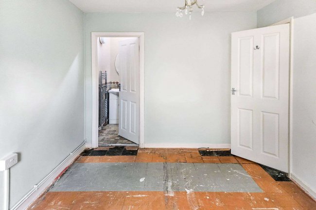 11 Dawson Close, Windsor, SL4 3QZ 1