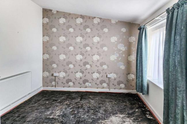 11 Dawson Close, Windsor, SL4 3QZ 1